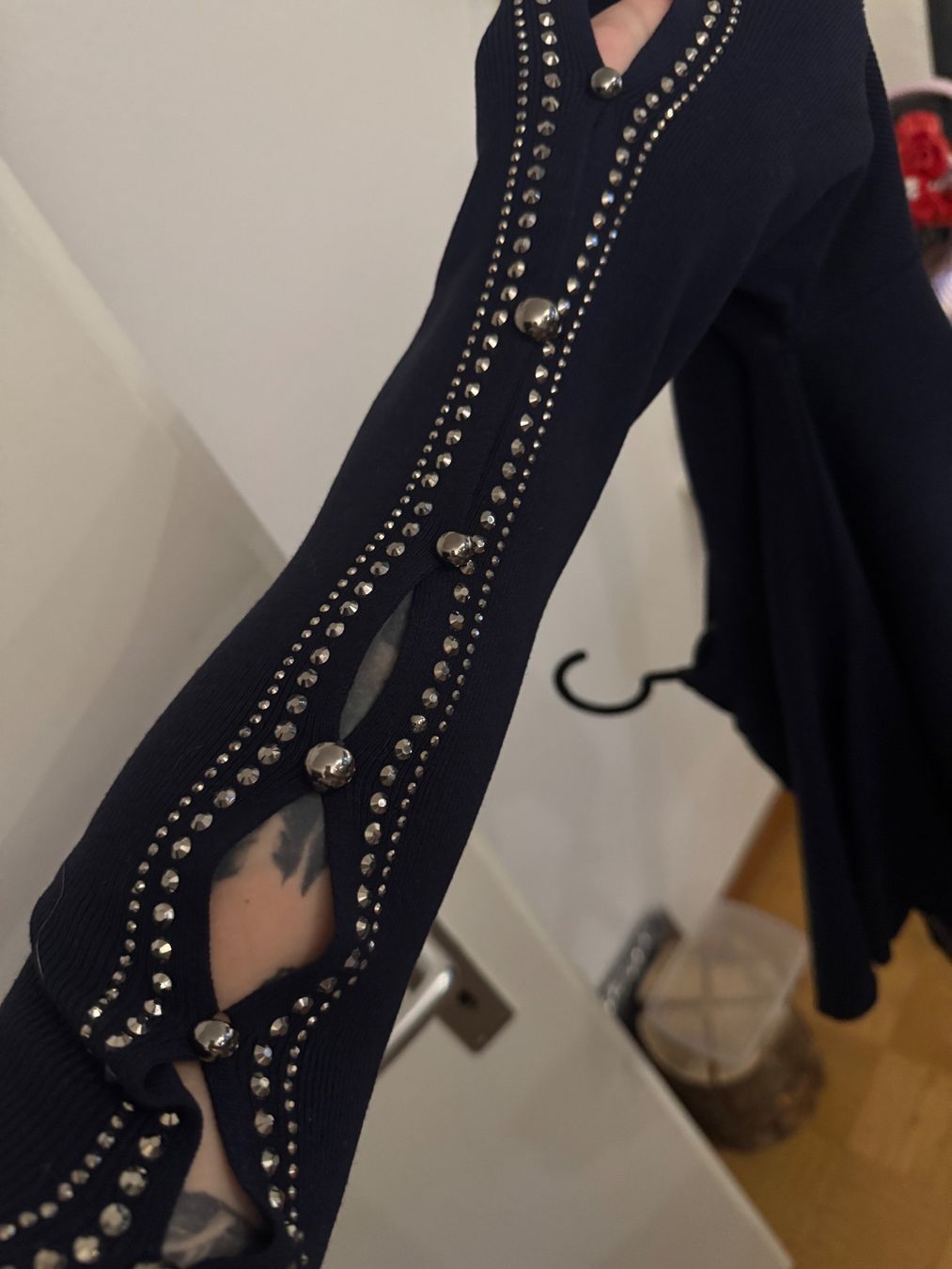 Maglioni & Felpe: Damenpullover mit Glitzersteinen Gr. S / M – Nuovo (secondo la descrizione) da Künten venduto da bel_6wn2 1