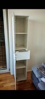 Badezimmer-Hochschrank in Weiss mit Schublade