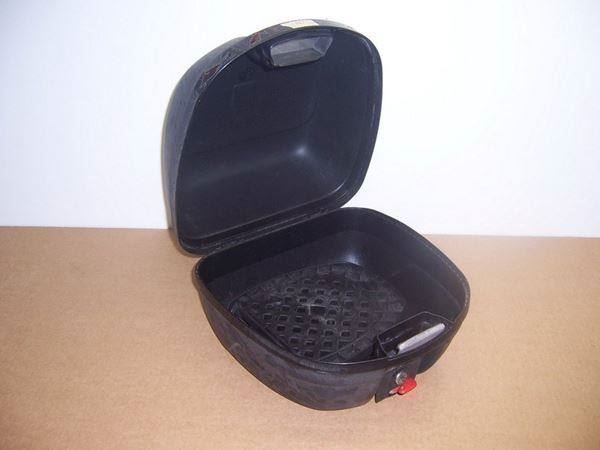 Givi Topcase: Givi Topbox – Usato da Kölliken venduto da motoleu 2