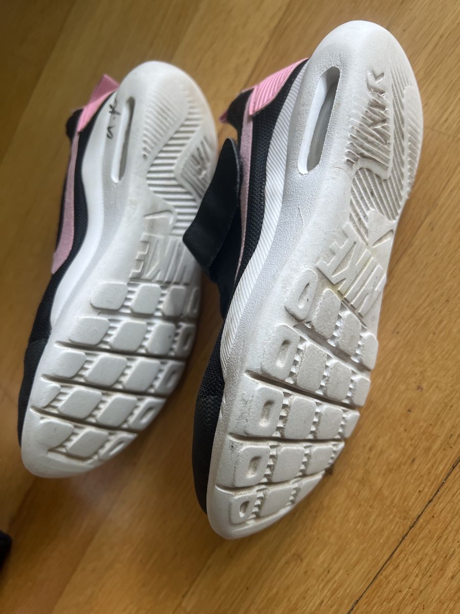 Nike Schuhe für Mädchen: Turnschuhe Nike Air Gr. 33 – Gebraucht aus Zürich von Salsera79 5