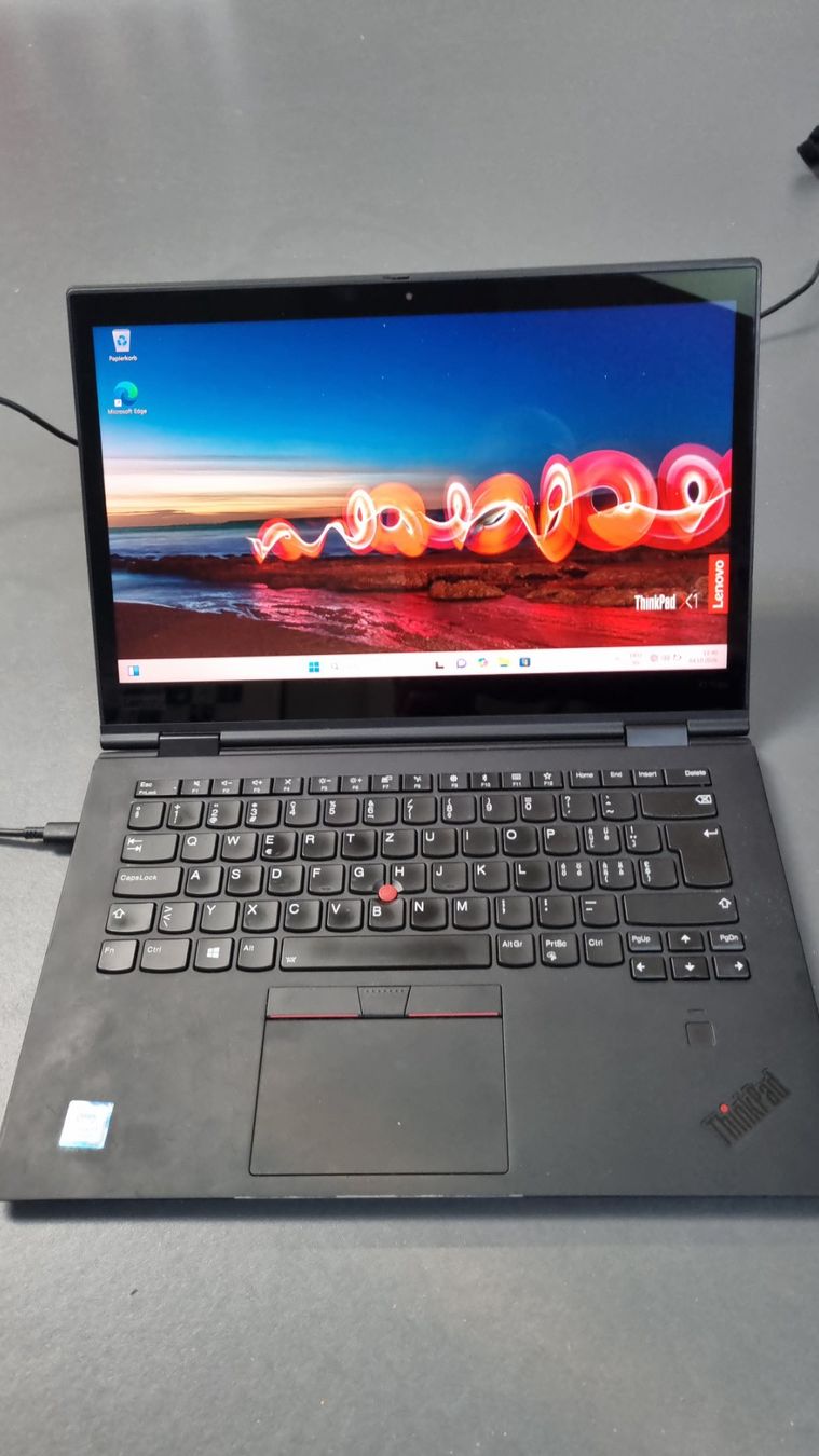 Lenovo Notebooks: Thinkpad X1 Yoga, 3. Gen – Defekt aus Winterthur von Aluns