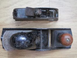 2 antike Hobel  Eisen