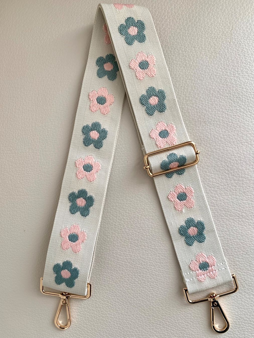 Altro in  Abbigliamento & Accessori: Taschengurt - Beige/Blumen - Neu – Nuovo (secondo la descrizione) da Rikon im Tösstal venduto da Alpenmutz