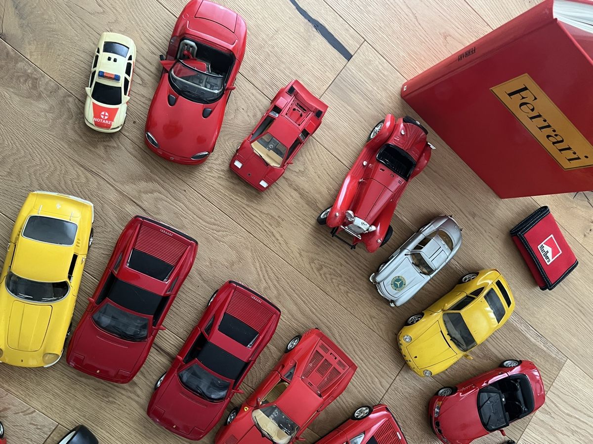 Ferrari Modellini d'auto: Ferrari Modellautos – Usato da Schöftland venduto da mamajasima5 3