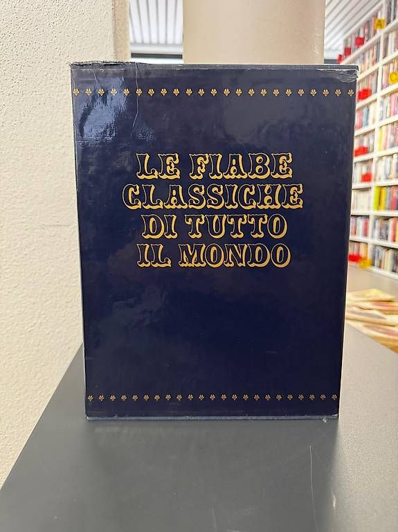 Giochi: Fiabe classiche di tutto il mondo – Usato da Bellinzona venduto da LibreriaBellinzonese