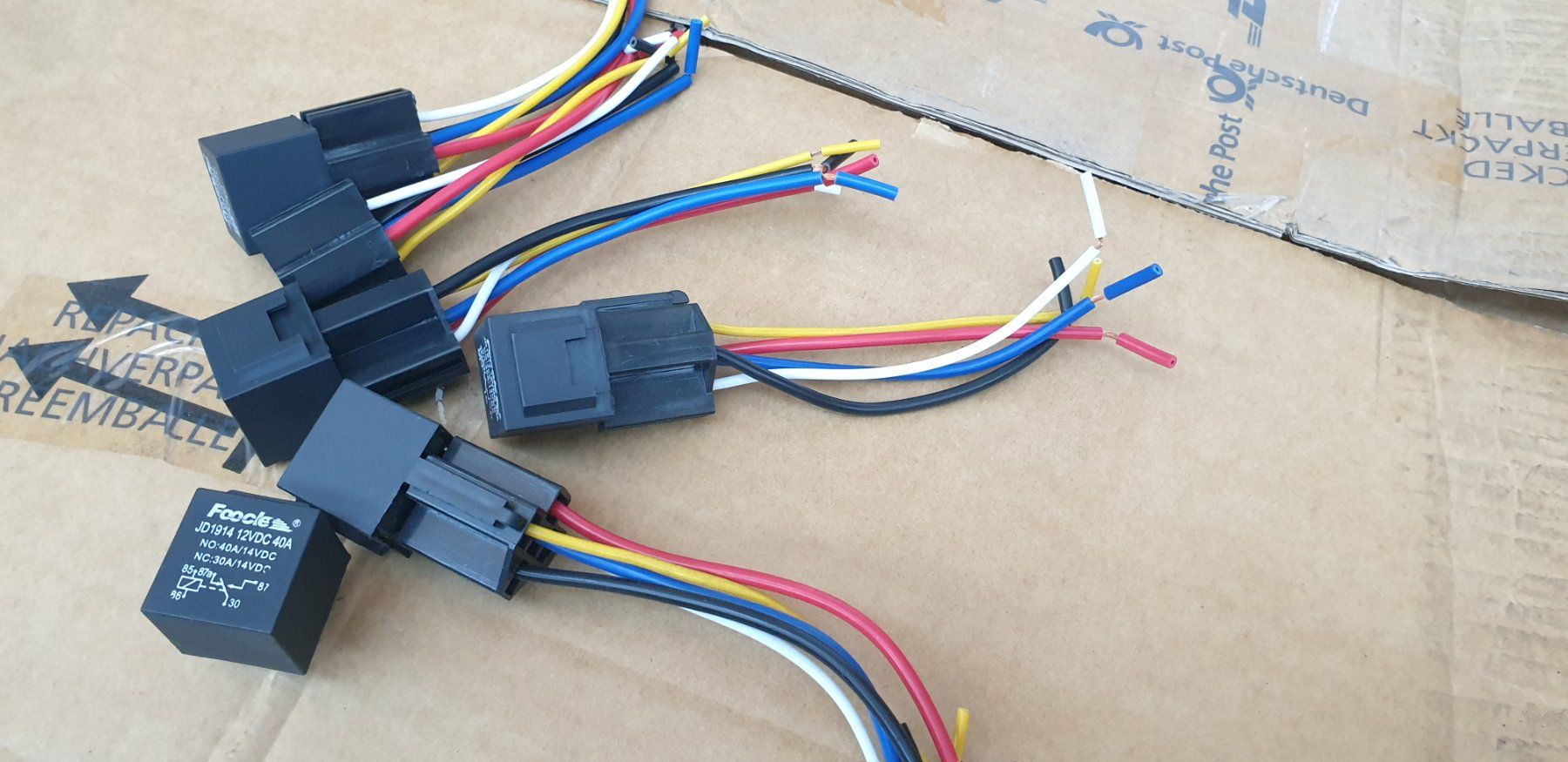 Elektronikbauteile: 12 V Relais – Neu und originalverpackt aus Müllheim Dorf von Linus18 2
