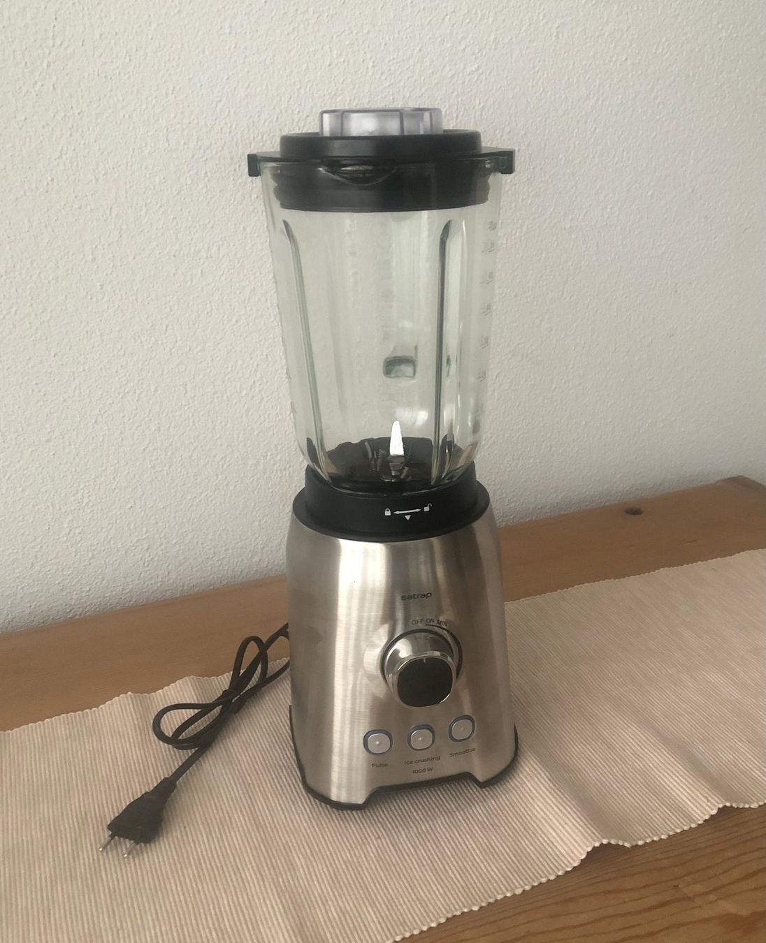Coop Appareils de cuisine: Standmixer Satrap Laax 1000, neuwertig – D'occasion à Kreuzlingen par Lavendel25