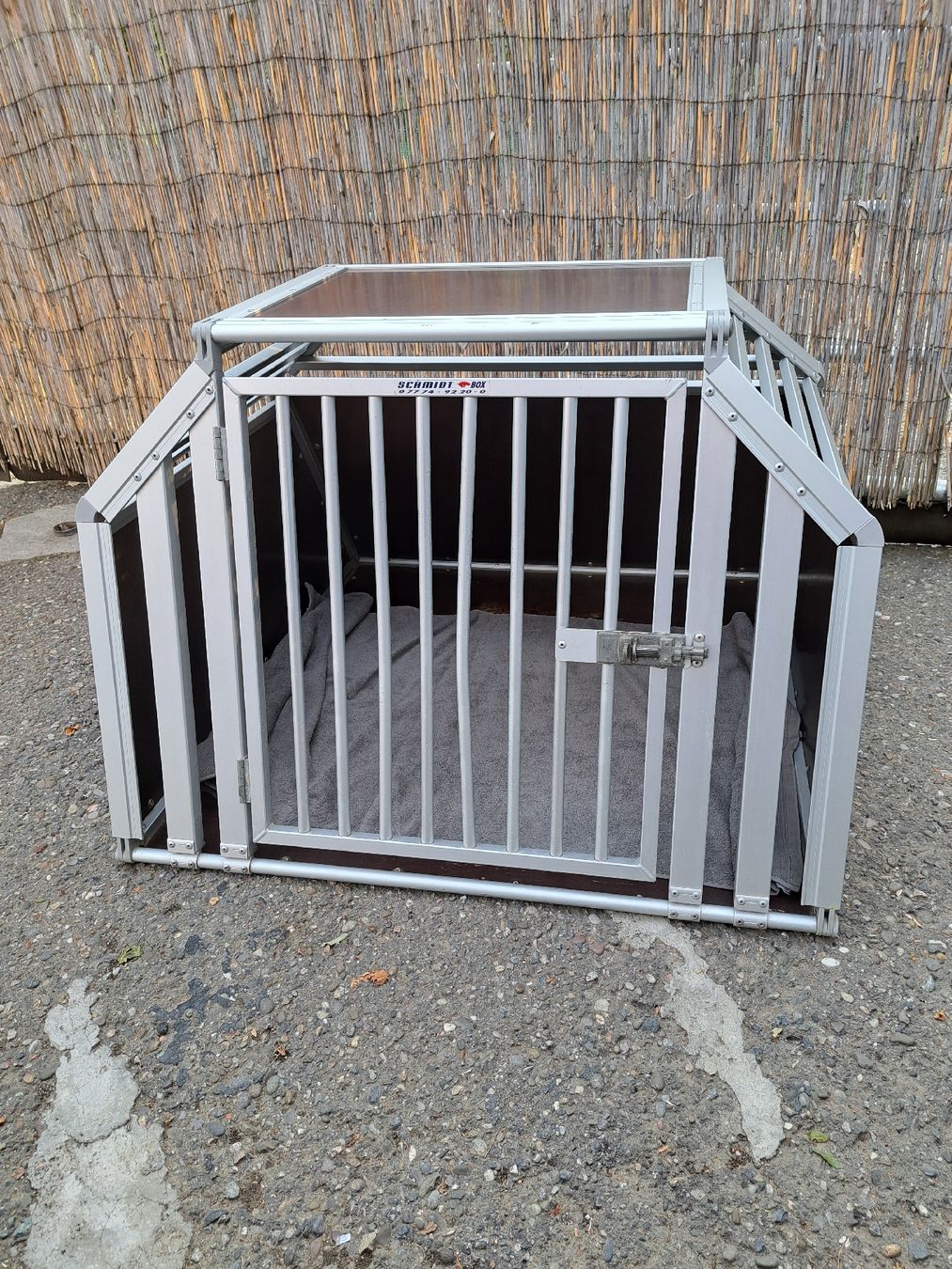 Käfige, Transport & Sicherheit: Hundetransportbox Schmidt Box – Gebraucht aus Diepflingen von Hanshans...
