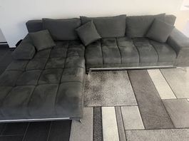 Ecksofa mit Bett Funktion mit Led Fernbedienung 