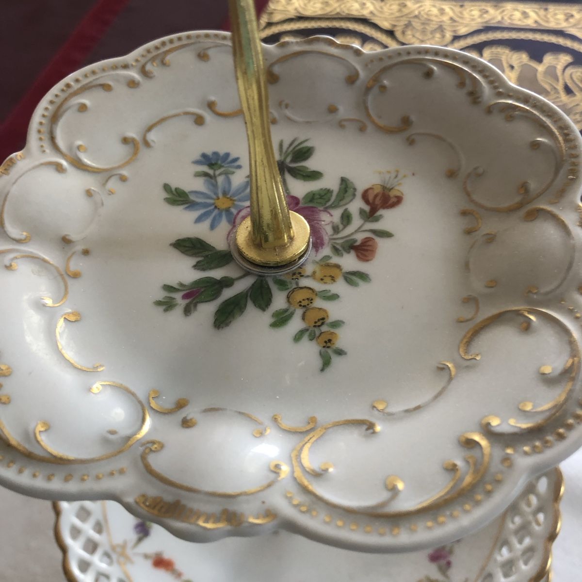 Tutte le decorazioni: Porzellan Etagere – Usato da Laufen venduto da woody9 4