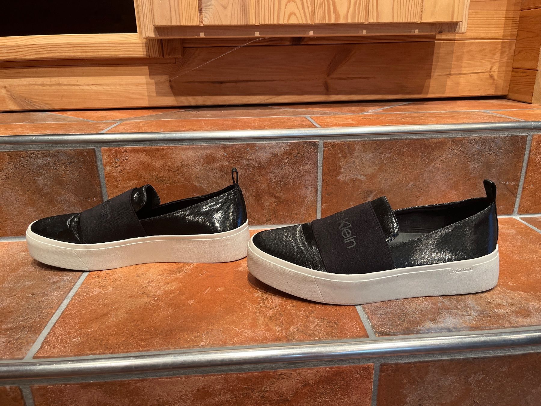 Calvin Klein Scarpe da donna: Calvin Klein Slip-on Schuhe – Usato da Rikon im Tösstal venduto da GubMi 1
