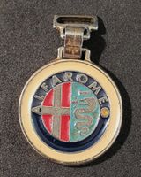 GG103 - Alter Auto Schlüsselanhänger Alfa Romeo / Logo