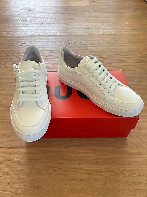 Hugo Boss Sneakers White (unbenutzt) (Gebraucht) in Oberwil-Lieli