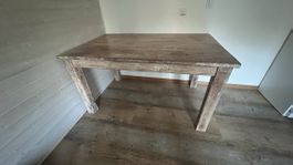 Esstisch Holztisch Landhausstil abgenutzt gut erhalten 140cm