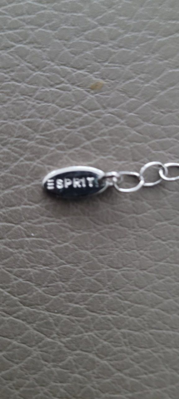 Esprit Catenine: Esprit Halskette lang    für ein kl. Geschenk – Usato da Maur venduto da Edsch 2