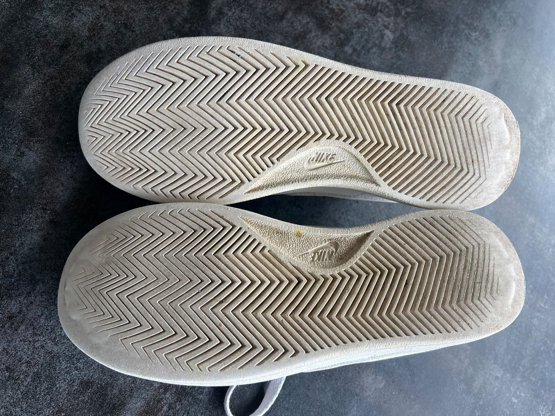Nike Scarpe da uomo: Nike Sneaker weiss Grösse 36,5 – Usato da Brunnen venduto da Dirza78 3