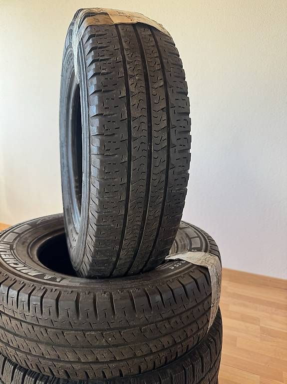 Pneumatici & Ruote complete: Reifen  – Usato da Frauenfeld venduto da KelvinG 3