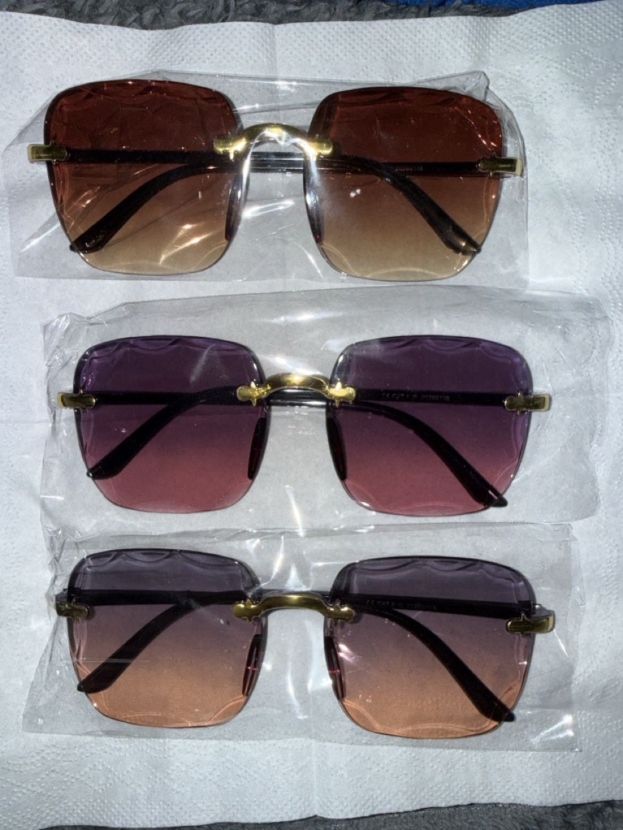 Brillen & Gläser: 3 Sunglasses square rimless gold gradient lenses new – Neu und originalverpackt aus Oberweningen von puv_895j