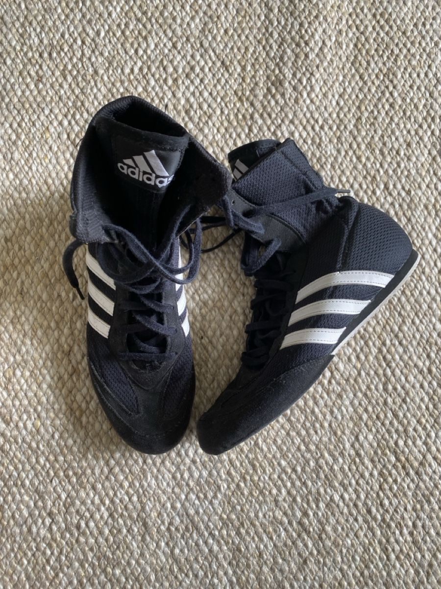 Adidas Herrenschuhe: Adidas Boxschuhe Gr. 38, top Zustand – Gebraucht aus Luzern von Willimaus 1