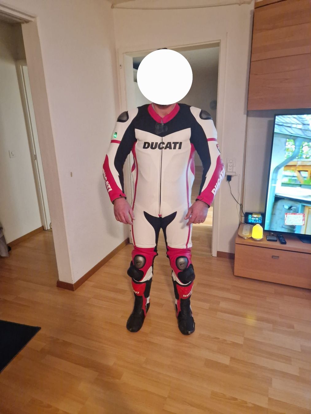 Dainese Anzüge, Sport- & Funktionsanzüge: ducati dainese'air lederkombi einteiler – Gebraucht aus Bern von Tigre25