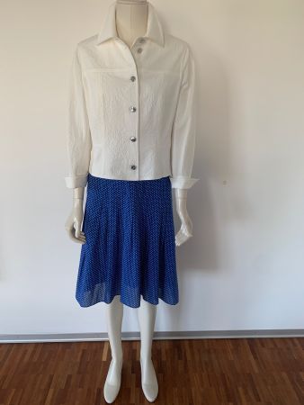 AKRIS: Neu/ungetragen - Lässig weisser Blazer, 38, NP $ 1390