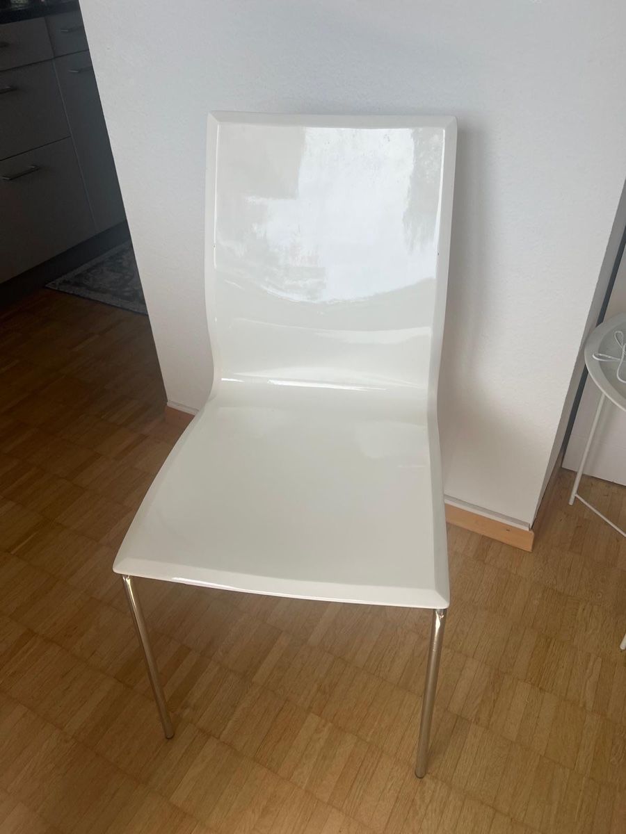 Set di tavolo e panche: Weisser Esstisch inkl. 6 Stühlen – Usato da Zollikerberg venduto da NaoMu31 2