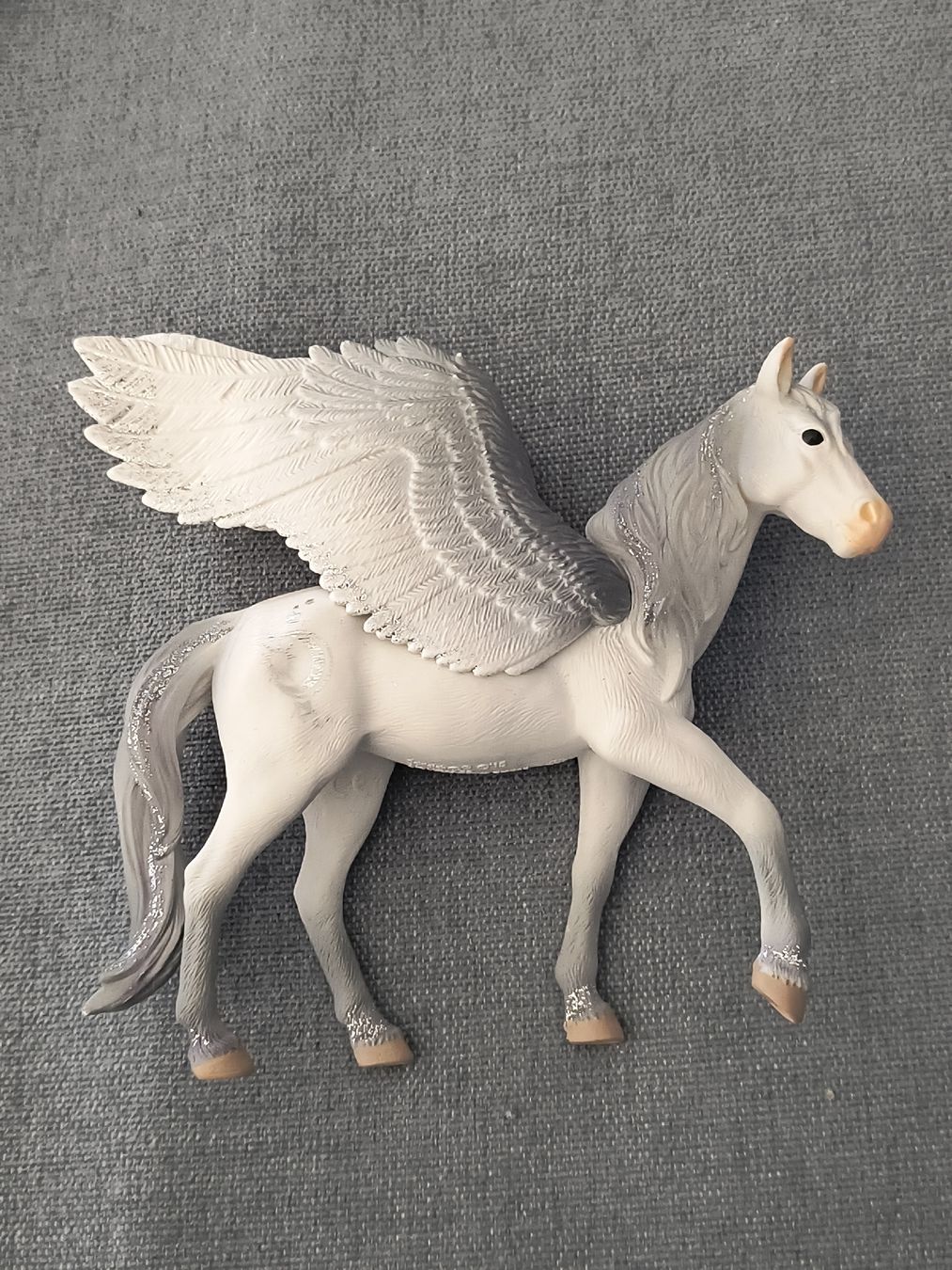 Schleich Statuette: Schleich Pegasus Figur mit Glitzer – Usato da Würenlingen venduto da pjs-at-tutti