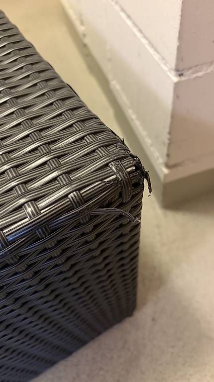 Poltrone: Rattan Sitzelement / Tisch – Usato da Neuheim venduto da Vinn 1