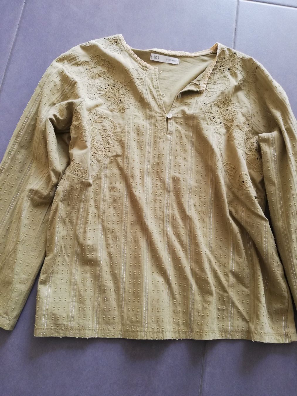 Camicette: Bluse mit Stickerei Gr S Senfgelb – Usato da Untersiggenthal venduto da Marlen59