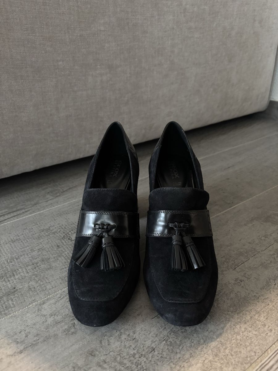 Geox Scarpe da donna: Escarpins Geox noirs en daim, taille 40 – Nuovo (secondo la descrizione) da Savièse venduto da aly_zc2h 1