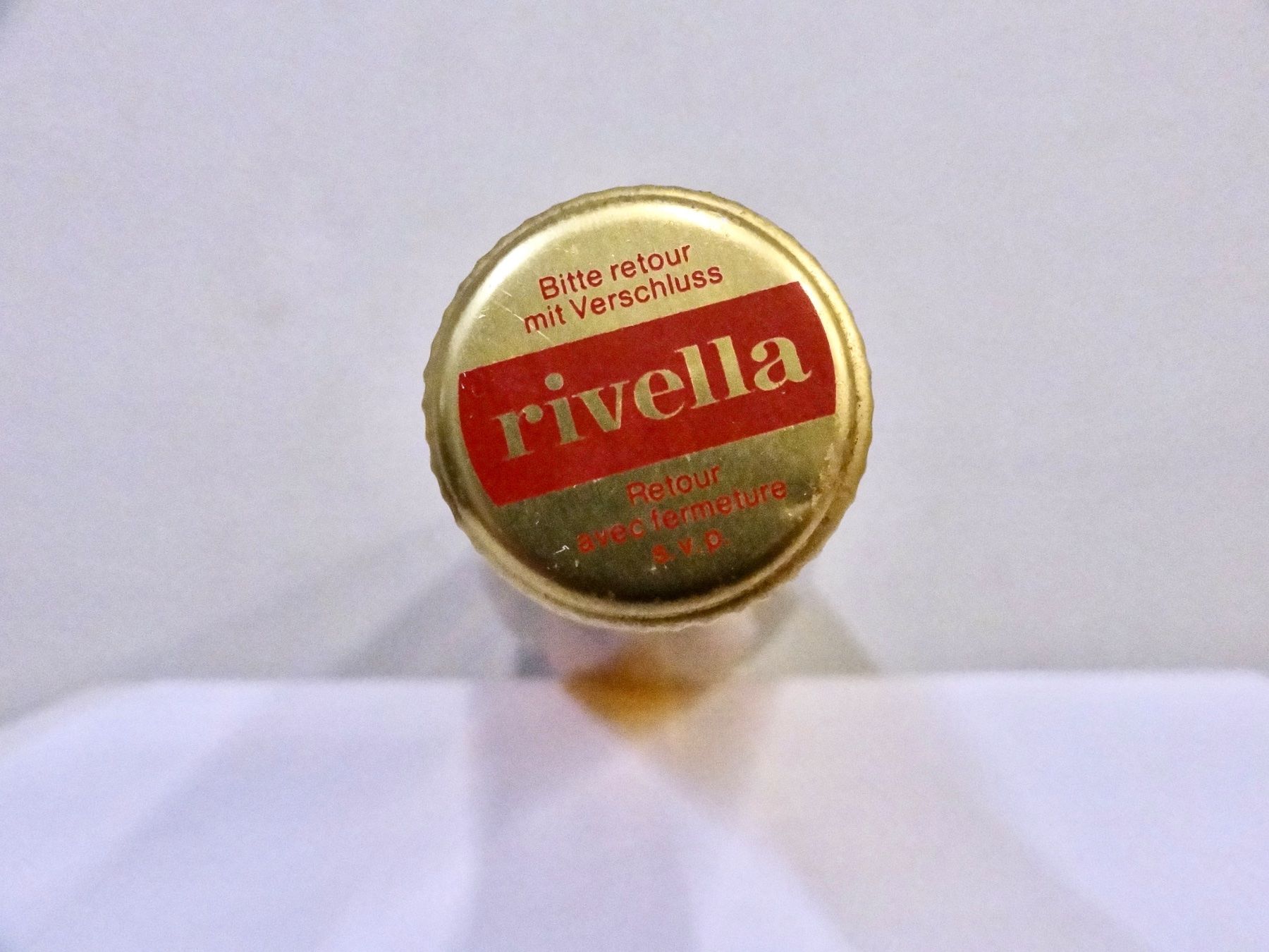 Altro in Stoviglie & Bicchieri: alte Flasche RIVELLA ROTHRIST 1973 – Usato da Kerzers venduto da Flaschenposten 9