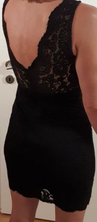 Schwarze Kleid, S