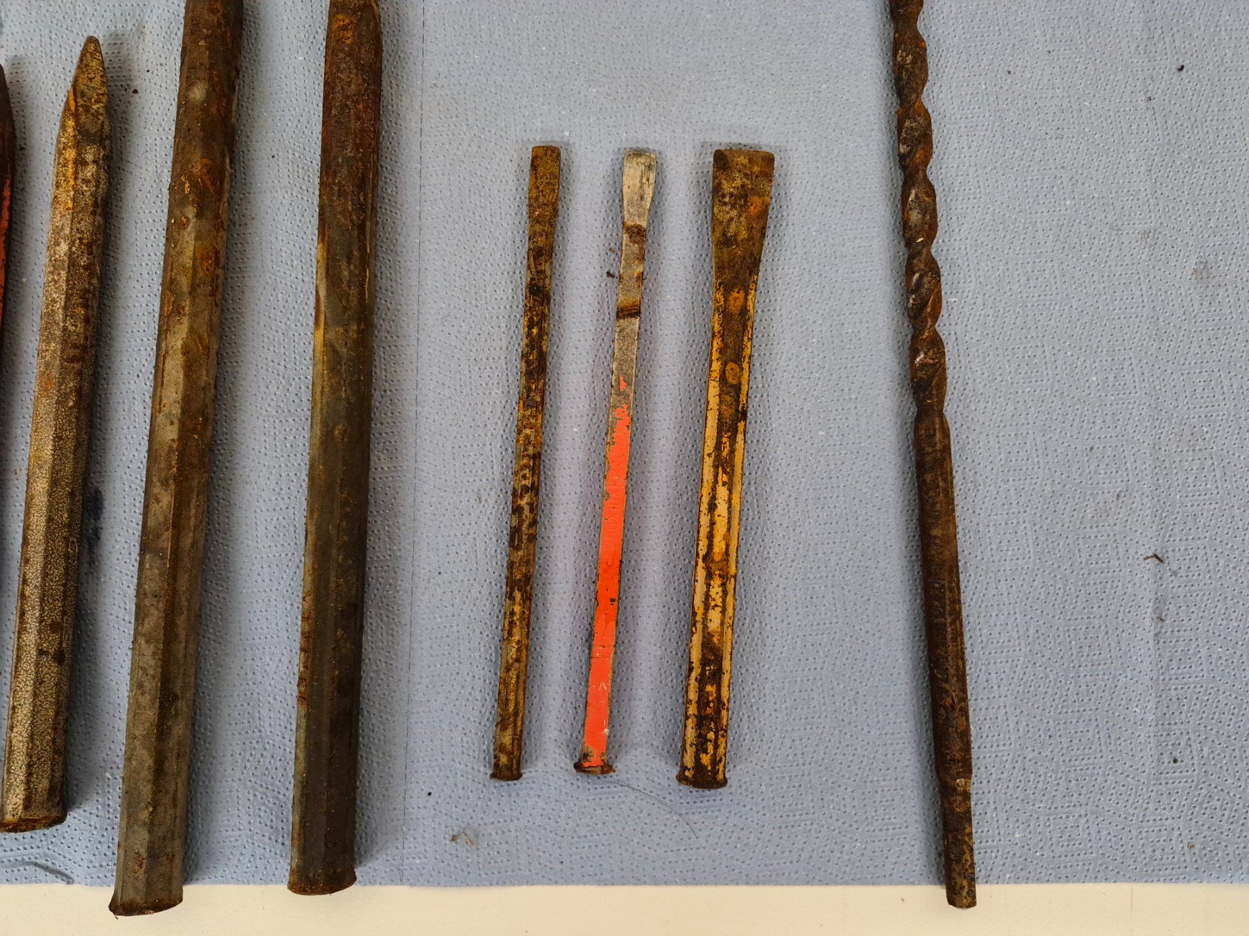 Tutti gli attrezzi: 062 Diverse Spitz-/Flachmeissel – Usato da Derendingen venduto da Meisterstuecke 2