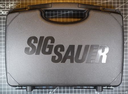 Original SIG Negrini Koffer, aus der SIG Konkursmasse