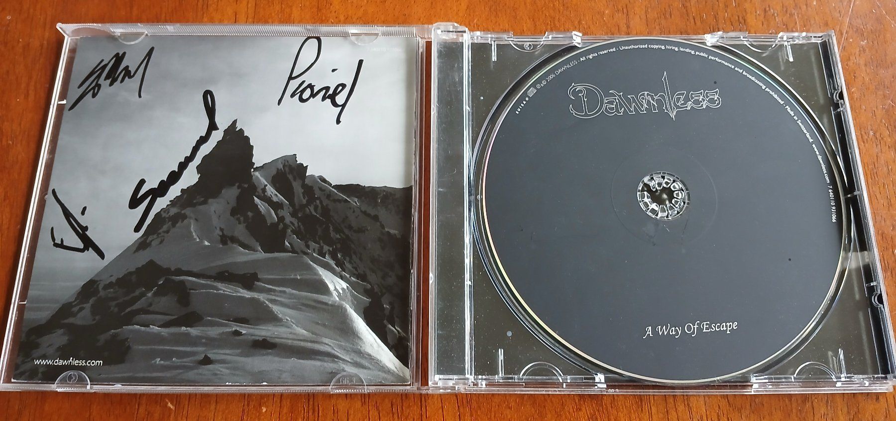 CD: Dawnless - A Way of Escape – Usato da Bottens venduto da Davvil 1