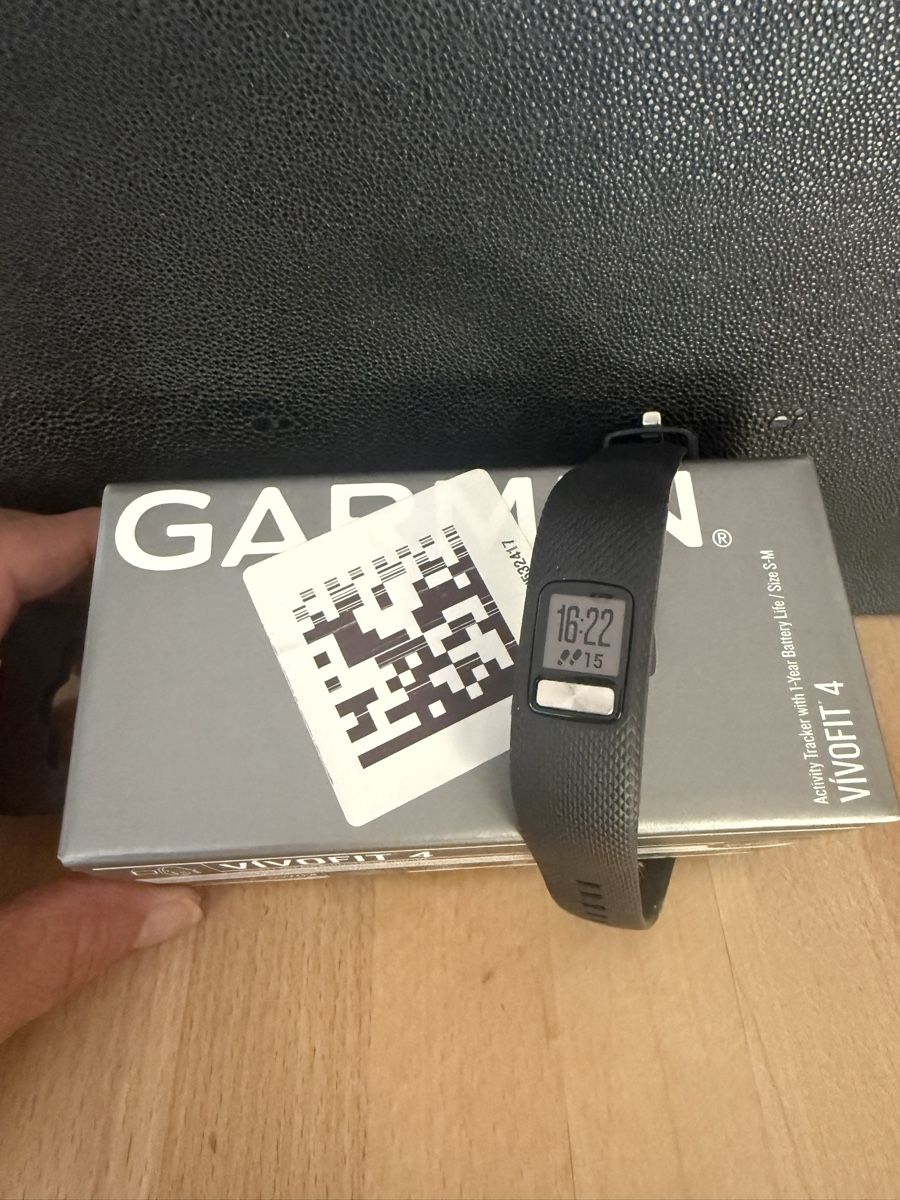 Garmin Uhren: GARMIN VIVOFIT 4  – Gebraucht aus Kölliken von deleina 1