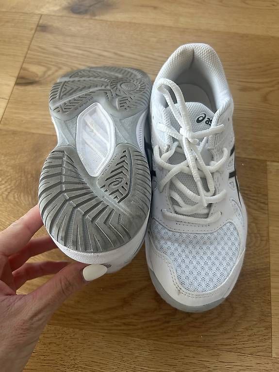 Asics Scarpe da uomo: Asics Schuhe Grösse 35 – Usato da Ettingen venduto da lin_6dcg 2