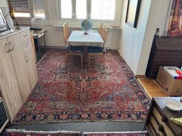 Alter, antiker Teppich