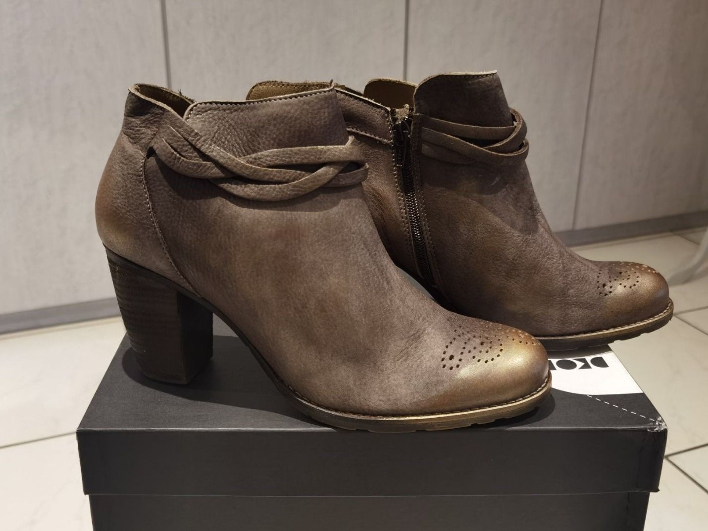 Scarpe da donna: Dkode Stiefeletten Gr. 41 – Nuovo e nell'imballaggio originale da Uerkheim venduto da Justi.y