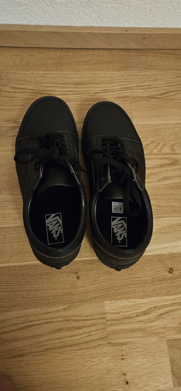 Vans Chaussures hommes: Sneaker Vans Old Skool schwarz – Neuf (Voir description) à Interlaken par Daniel_Perrenoud 1