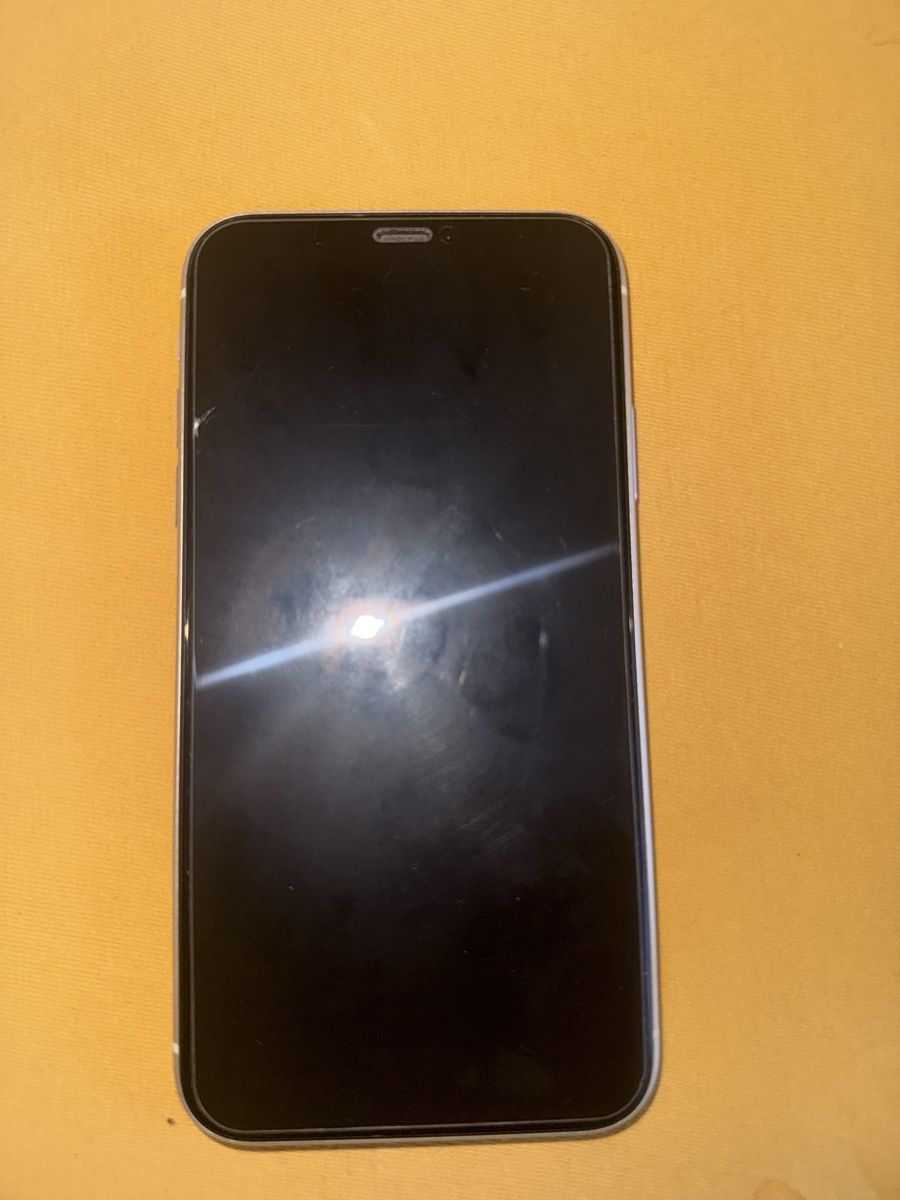 Apple Portables: iPhone 11 Weiss – D'occasion à Wikon par jessi_35 1