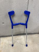 Ossenberg Krücken 220 Klassiker Paar 140kg Blau Verstellbar