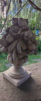 Garten-Skulptur Fruchtkorb aus Steinguss güntig abzugeben
