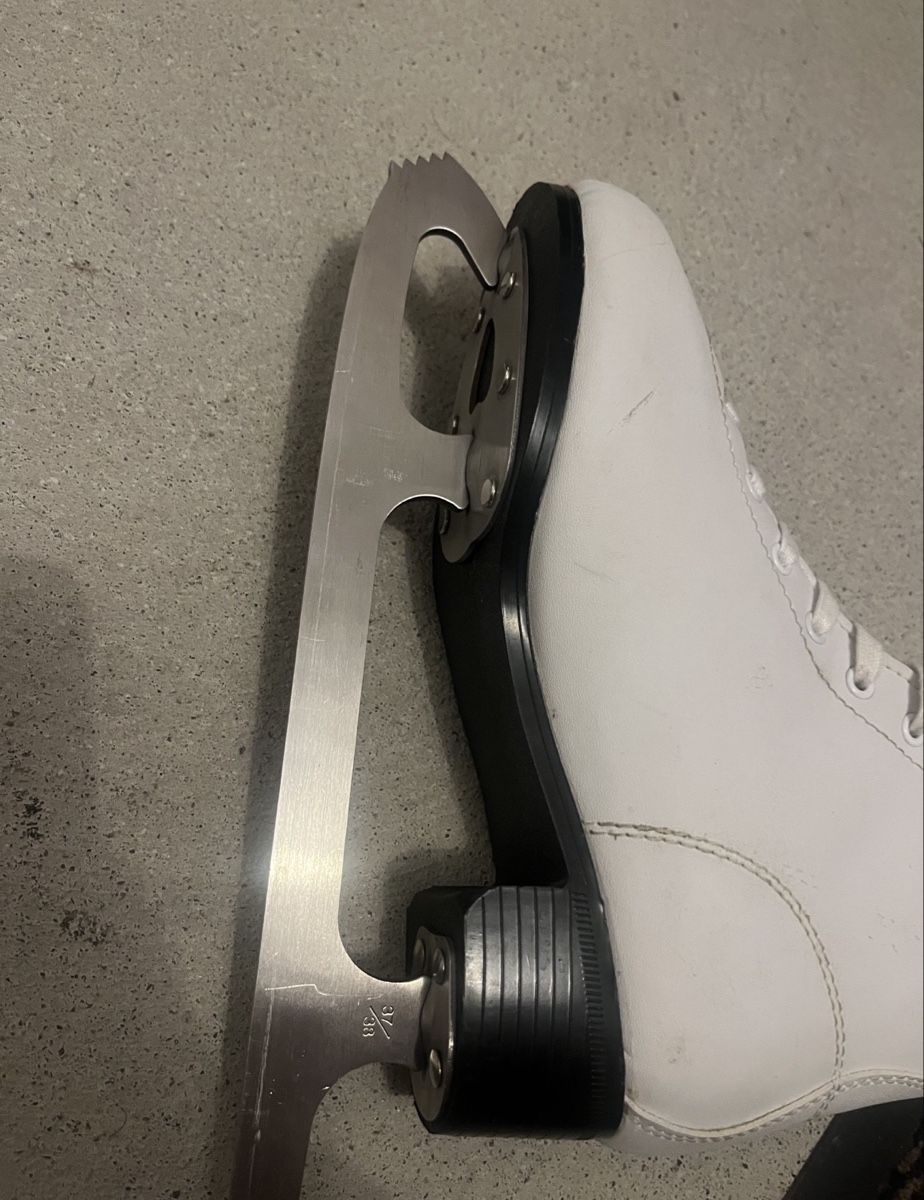 Schlittschuhe: Schlittschuhe  – Gebraucht aus Wetzikon ZH von eli_kg9j 4