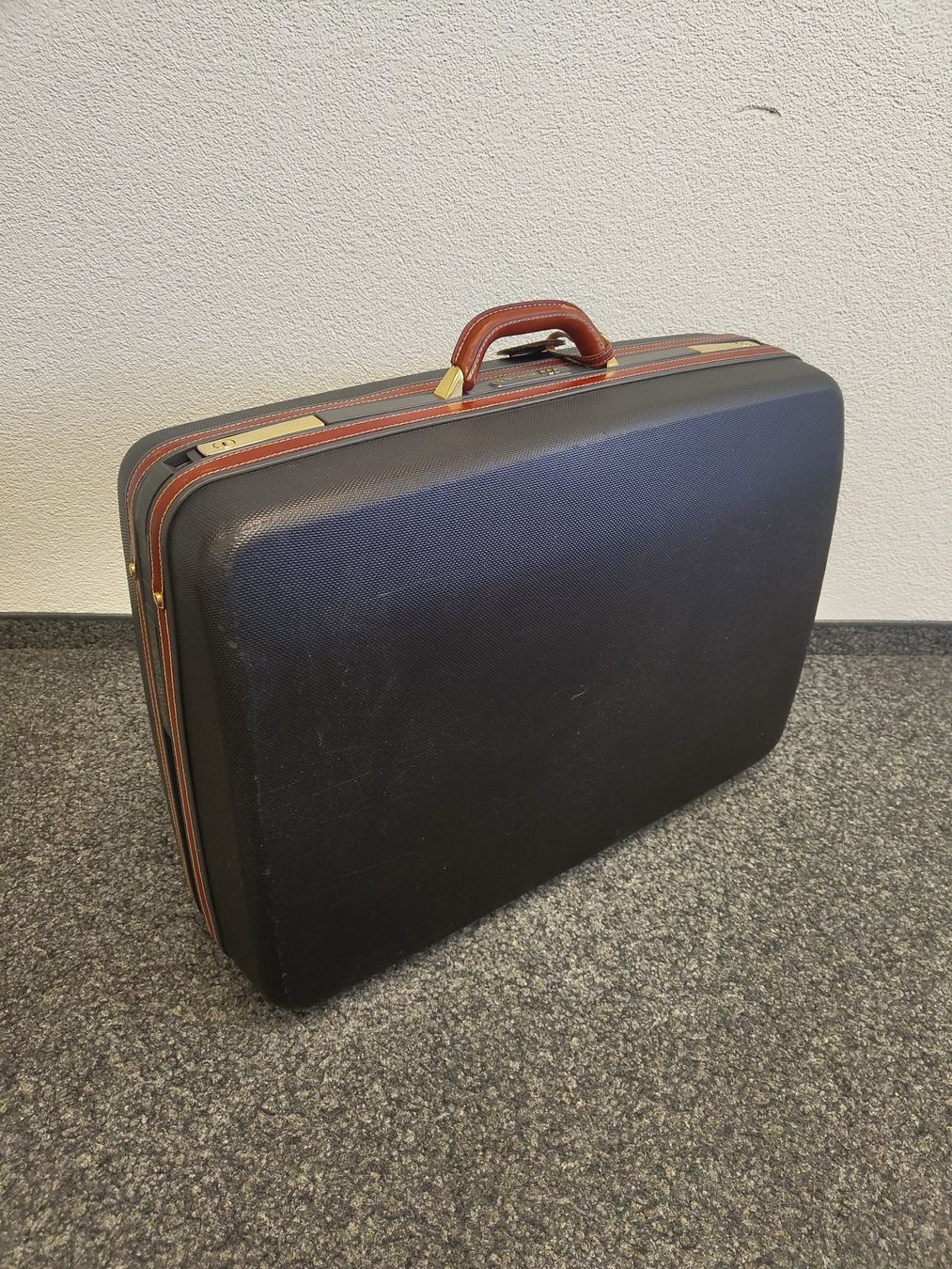 Samsonite Reisekoffer: Hartschalenkoffer von Samsonite aus den 80er komplett – Gebraucht aus Emmenbrücke von BlSi