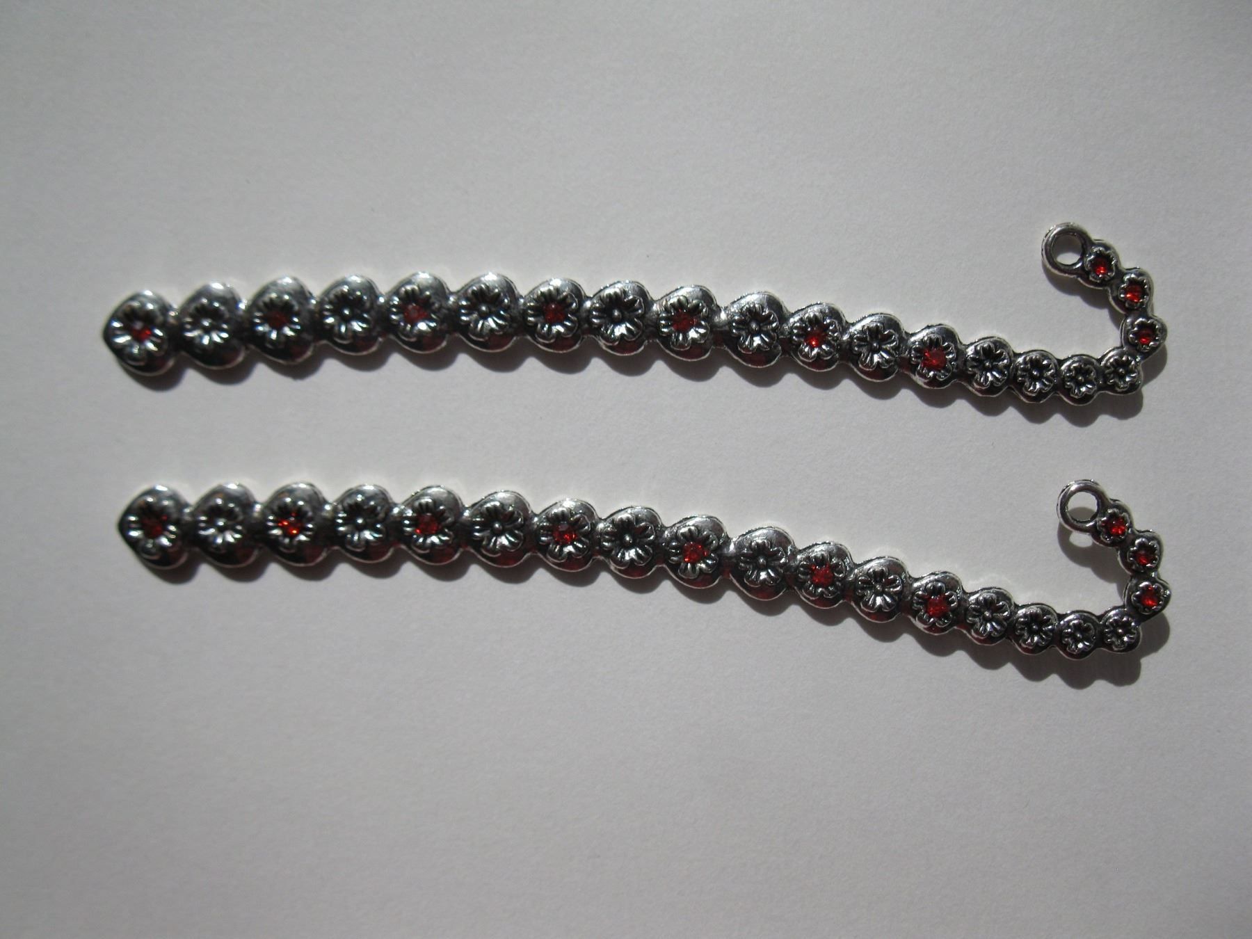 Perle (finte): 2 Buchzeichen mit Strass, silber – Nuovo e nell'imballaggio originale da St. Margarethen TG venduto da LuanaKa