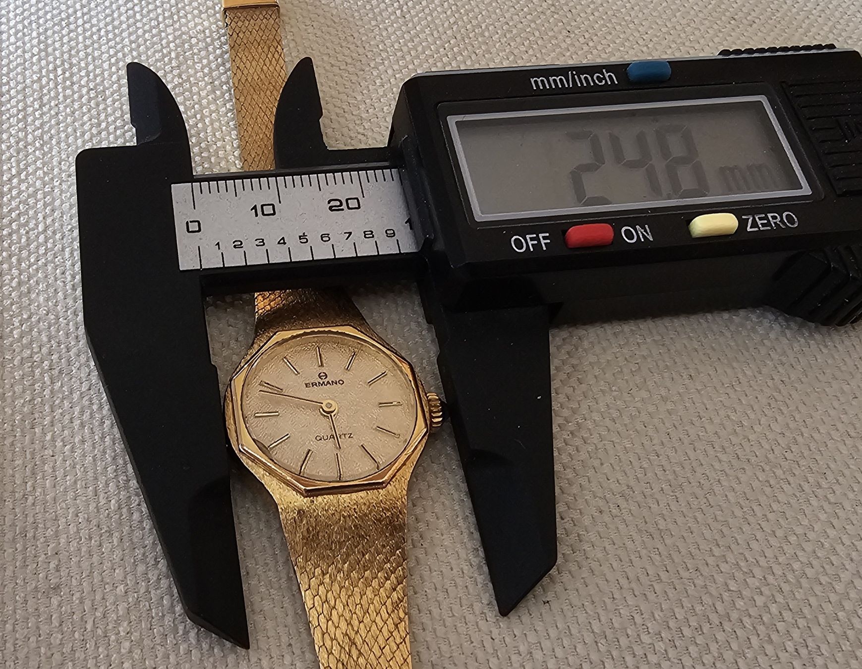 Swiss Orologi: Ermano Vergoldet elegante Damenuhr – Usato da Speicher venduto da Lemore 4