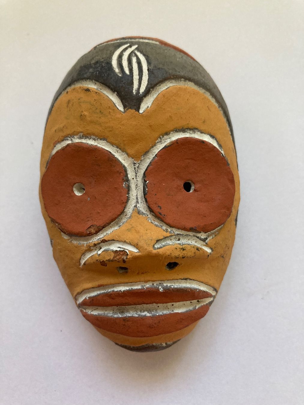 Arte internazionale: Kleine Maske aus Afrika – Usato da Winterthur venduto da greenspell