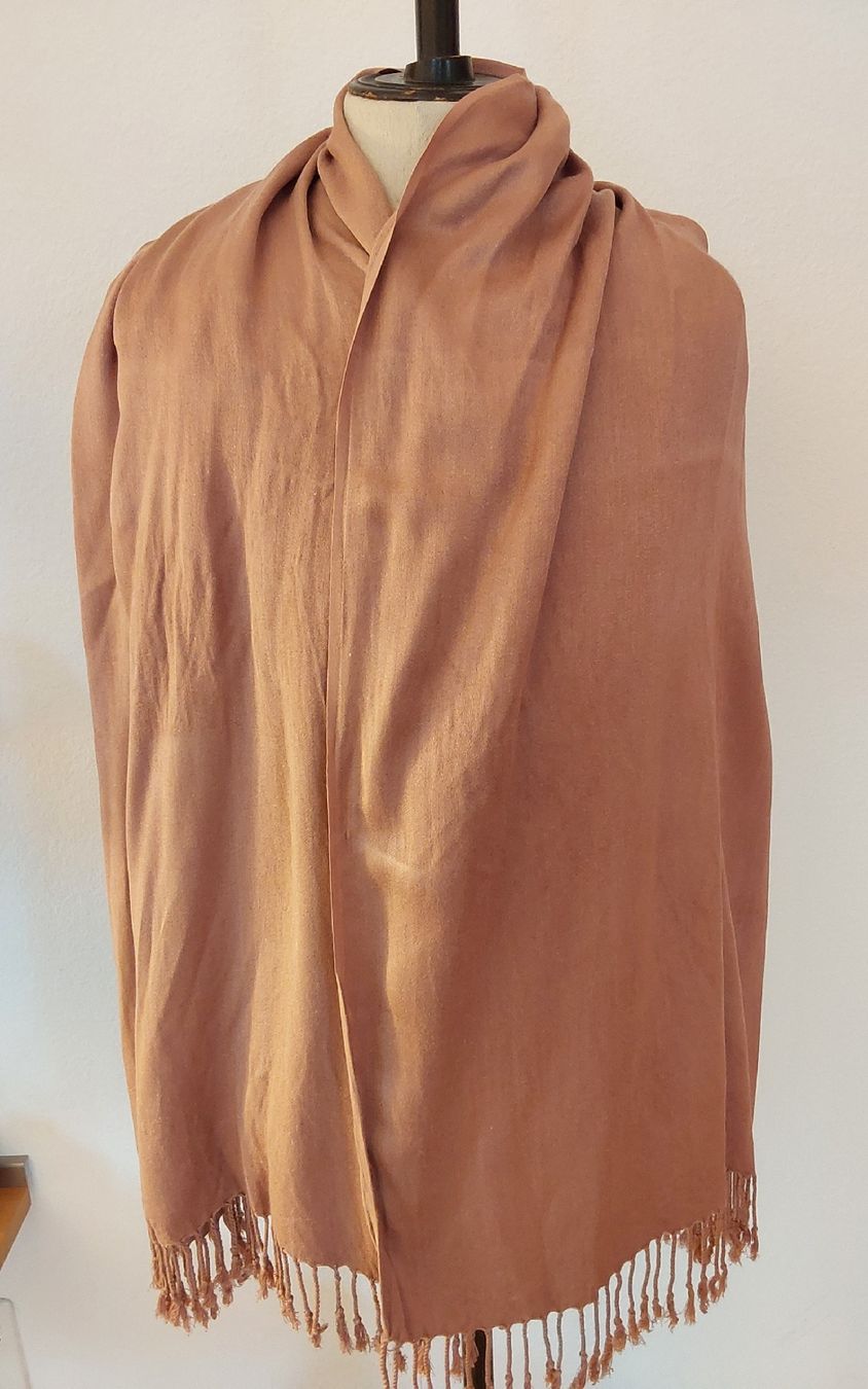Foulard & Sciarpe: Schal Basque – Usato da Köniz venduto da scopello12 1