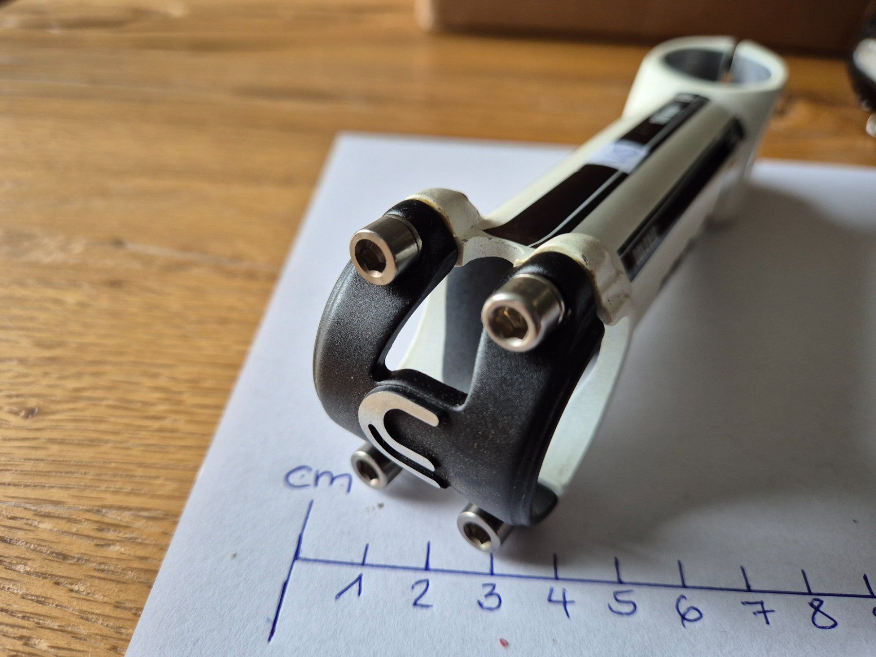 Pezzi di ricambio: V15 Vorbau Deda Elementi Zero100 130mm – Nuovo (secondo la descrizione) da Bern venduto da Occasions2025 1